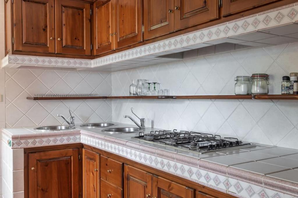 Magomadas Villa Vacanze Bosa מראה חיצוני תמונה